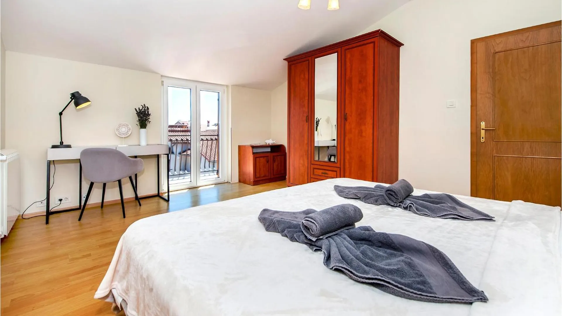 Holiday home 7 Bedroom Amazing Home In Rovinj