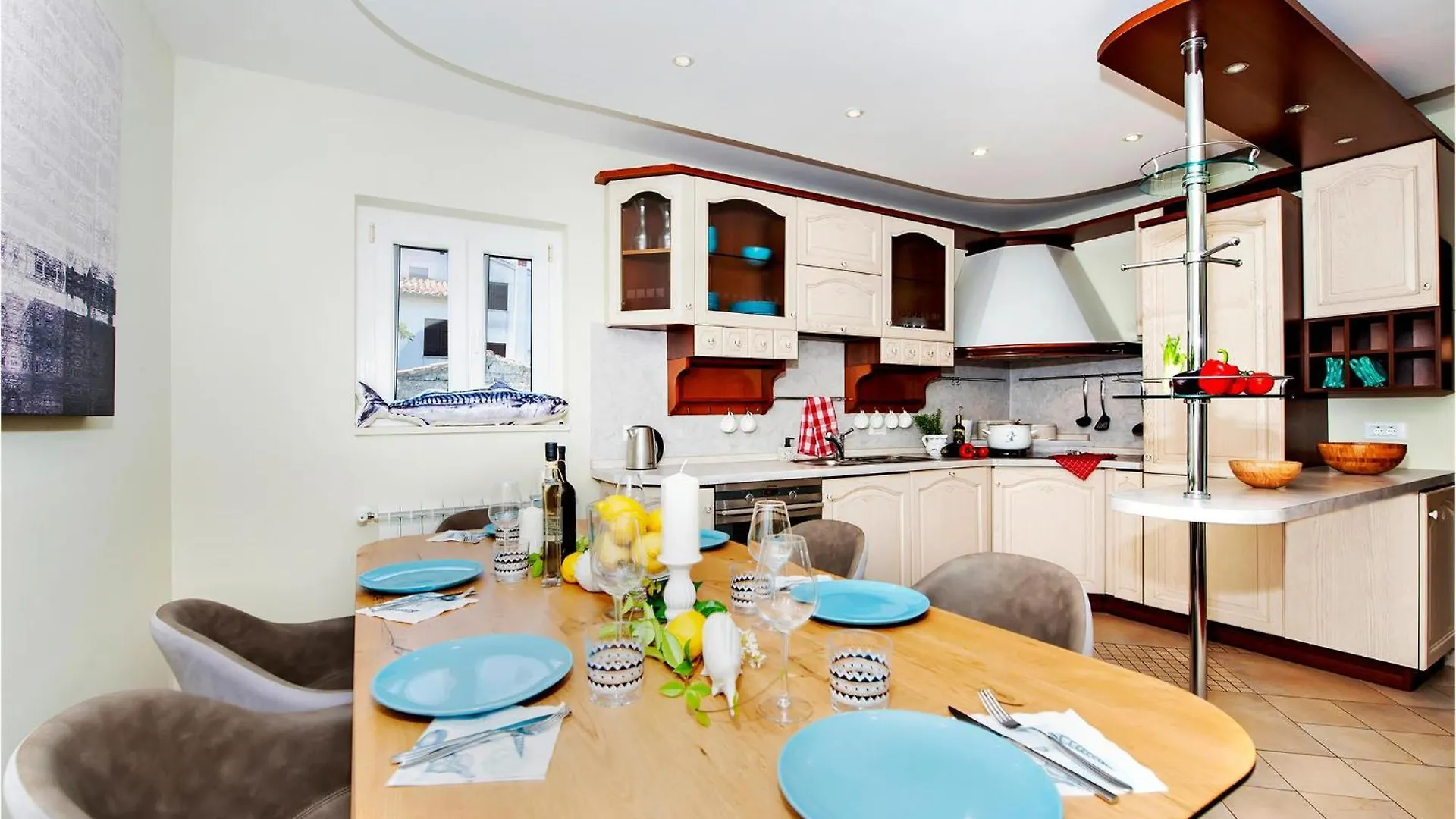 7 Bedroom Amazing Home In Rovinj