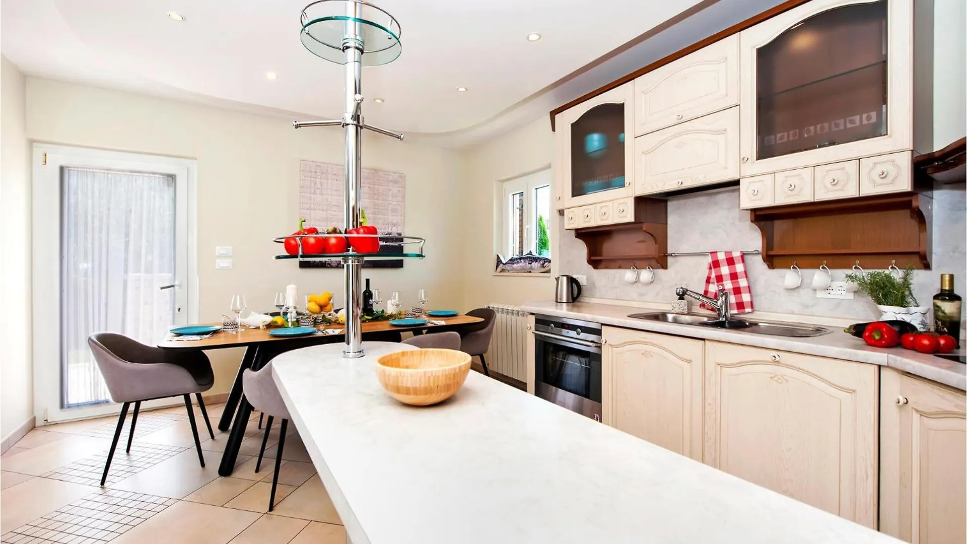 7 Bedroom Amazing Home In Rovinj